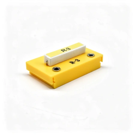 Резистор R3 сопротивление (8,2 ± 0,8) Ом